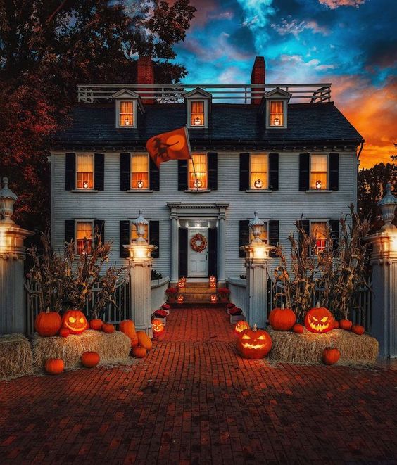 Lire la suite à propos de l’article Halloween aux États-Unis : Histoire, Frissons et Destinations Incontournables